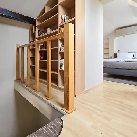 Apartament Quattroporte *